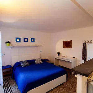 Aria Di Mare, - Bolle Blu , Manarola Italie